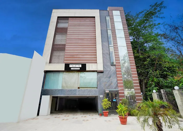 Palette By Checkin Royal Retreat Delhi Formerly Imperial VillasVilla